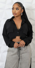 Load image into Gallery viewer, JOYE POCKETS CROPPED SHIRT
