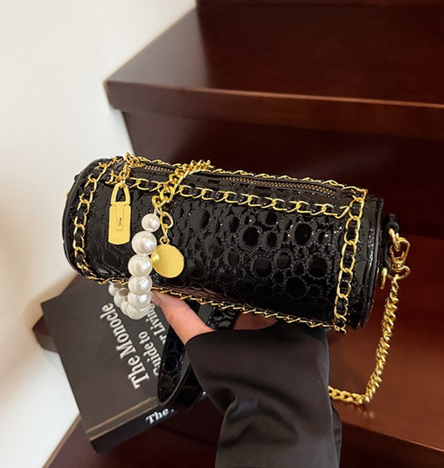 JOYE MODERNIST CHAIN SHOULDER BAG