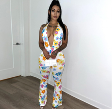 Load image into Gallery viewer, JOYE FLOWER PRINT JUMPSUIT
