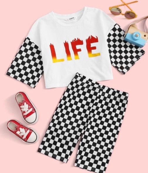 GIRLS FIRE LETTER & CHECKERED PRINT TOP & BIKER SHORTS