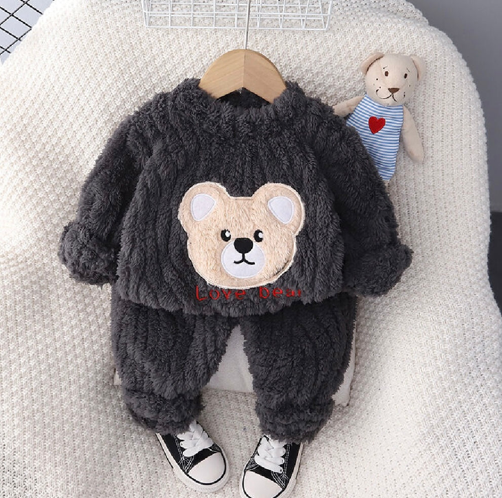 PLUSH FLEECE LOUNGEWEAR
