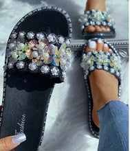 Load image into Gallery viewer, BEADED FLOWER PATTERN SANDALS
