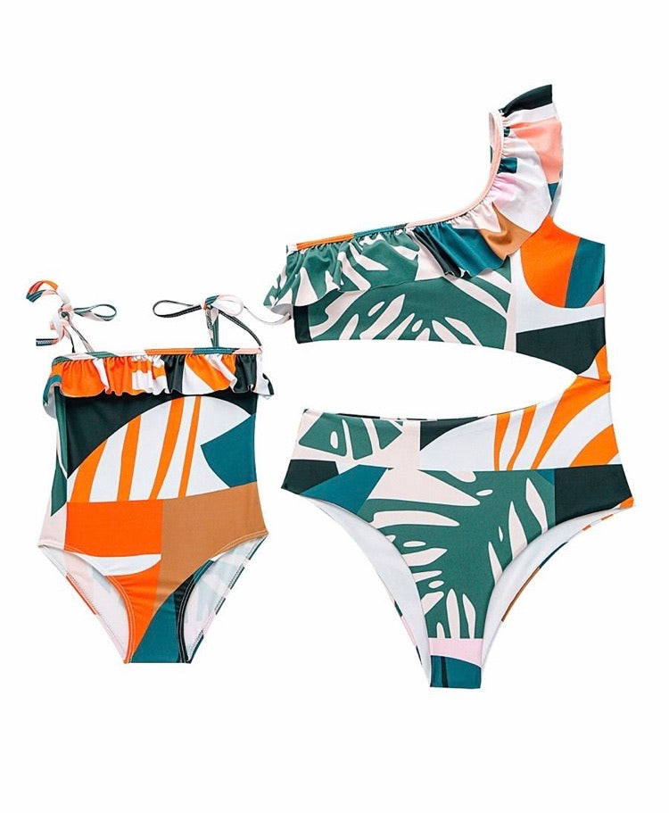 MOMMY & ME PRINTED SWIMSUIT