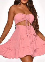 Load image into Gallery viewer, BANDEAU RUCHED FRILL HEM BACKLESS DRESS
